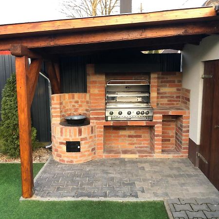 Siraly Apartman Hajdúnánás Екстериор снимка