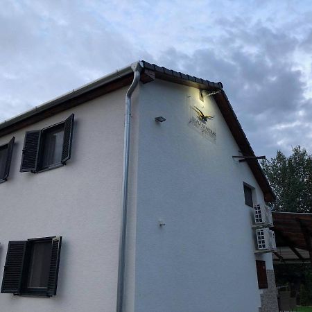 Siraly Apartman Hajdúnánás Екстериор снимка
